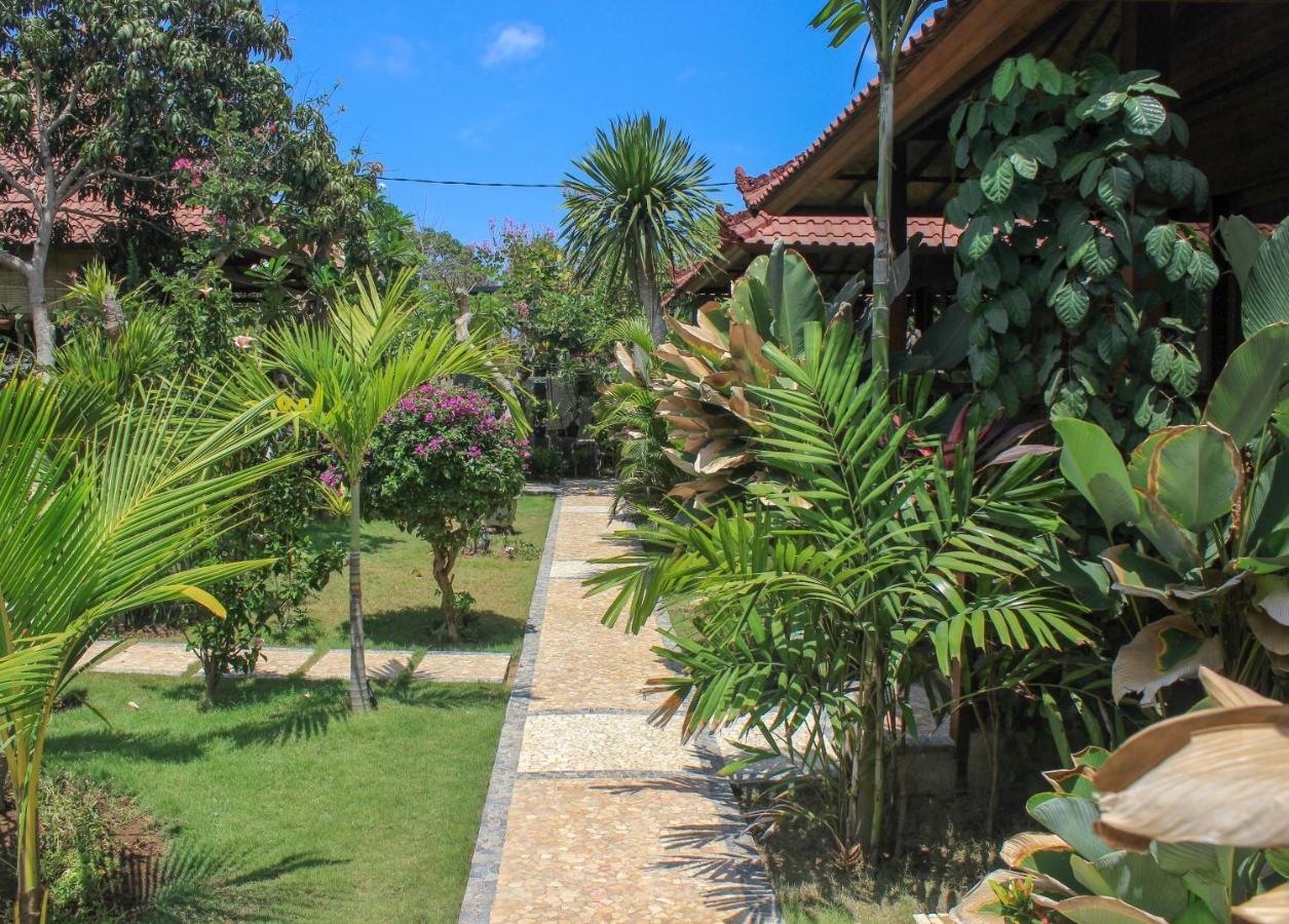 Pattri Garden Lembongan Hotel Nusa Lembongan  Exterior photo
